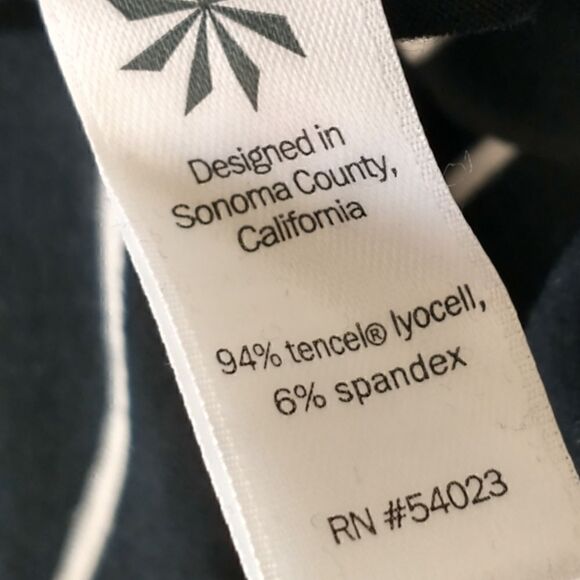 Athleta Skirt Size Xs Black White Stripe Side Slits Pull On Stretch Nautical. Co - Picture 11 of 15